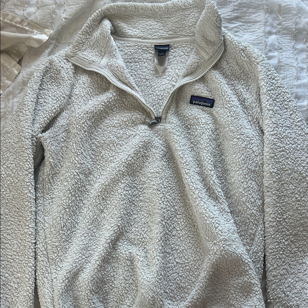 Patagonia Cream Fleece Pullover